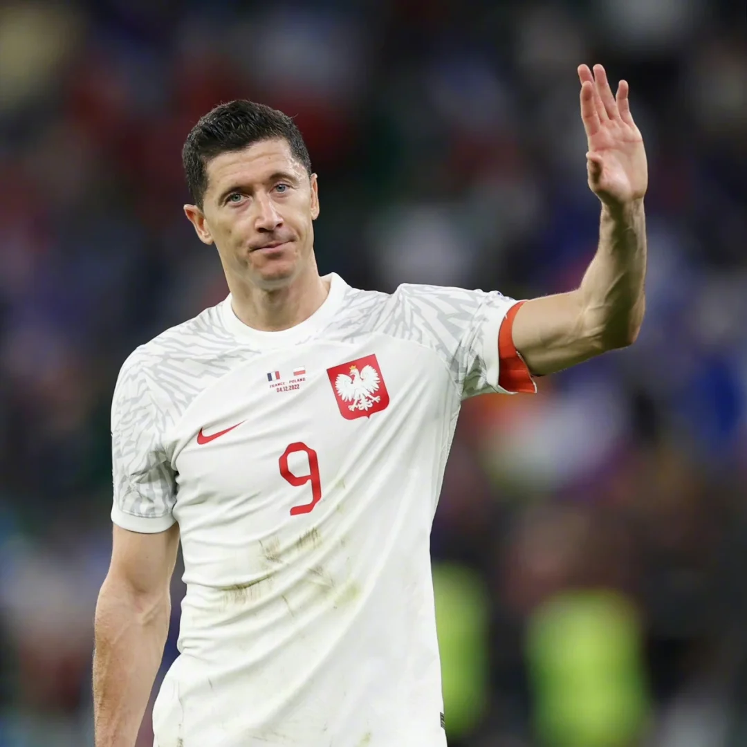 爱游戏官网入口-莱万多夫斯基在切尔西比赛中爆冷，重要助攻引发热议！再创辉煌时刻的简单介绍