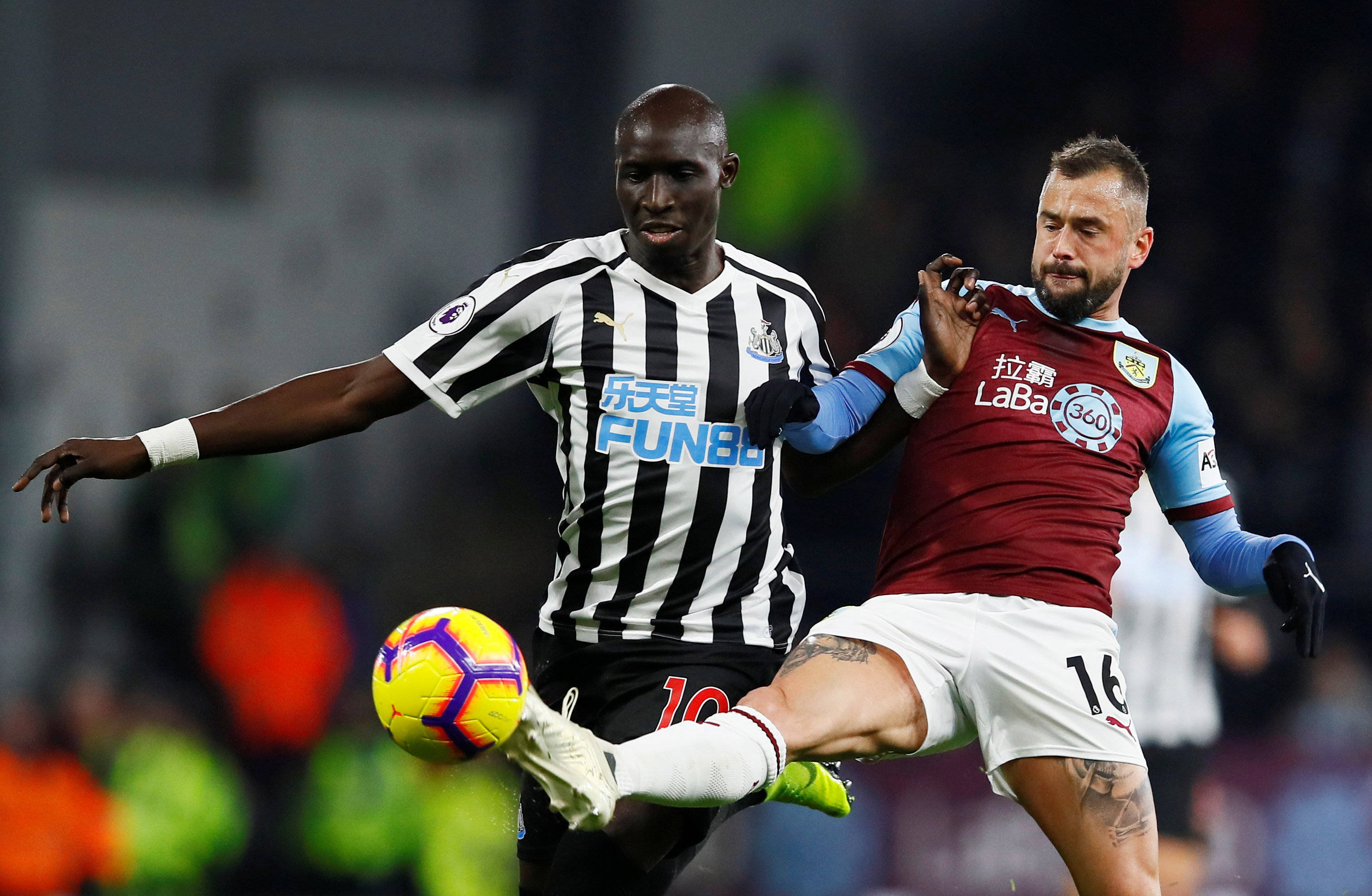 爱游戏官网下载-包含尤文图斯带队取胜!,Uzi重要时刻比赛局势复杂上演精彩一战的词条