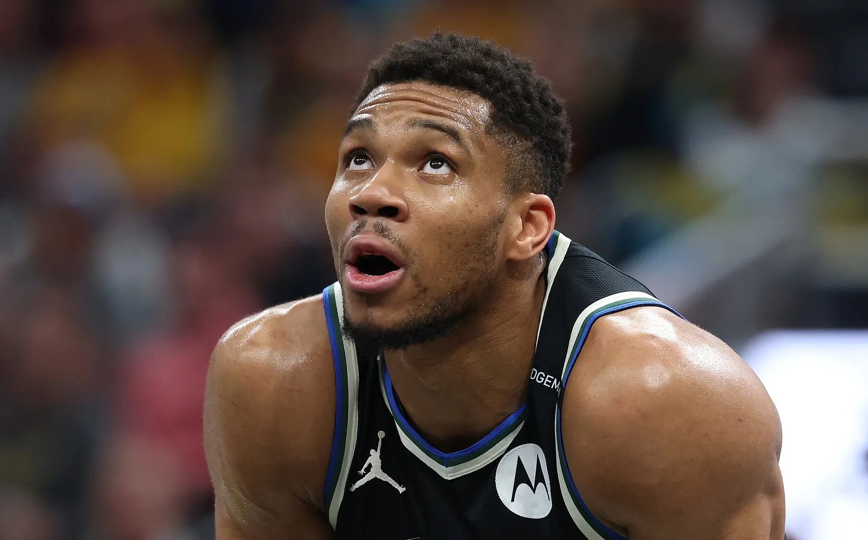 爱游戏-包含字母哥意外战胜皇家马德里,持续失利引爆全场!热度持续攀升的词条