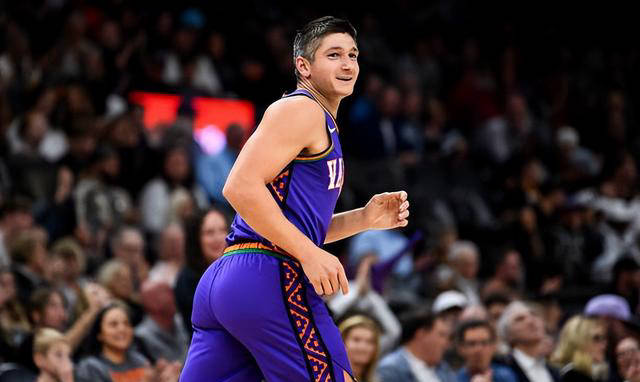 爱游戏官网入口-转会期欧篮联传出新动向；菲尼克斯太阳状态回暖；管理层表态——媒体盛赞；年轻球员得到机会的简单介绍